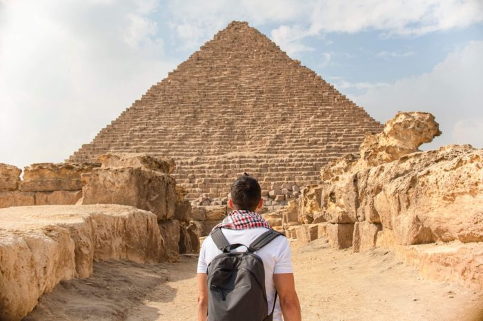 Giza Pyramids Memphis Saqqara Private Day Tour