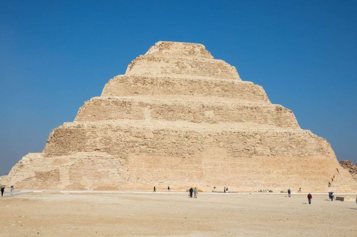 Day Tour to Saqqara , Dahshur and Memphis